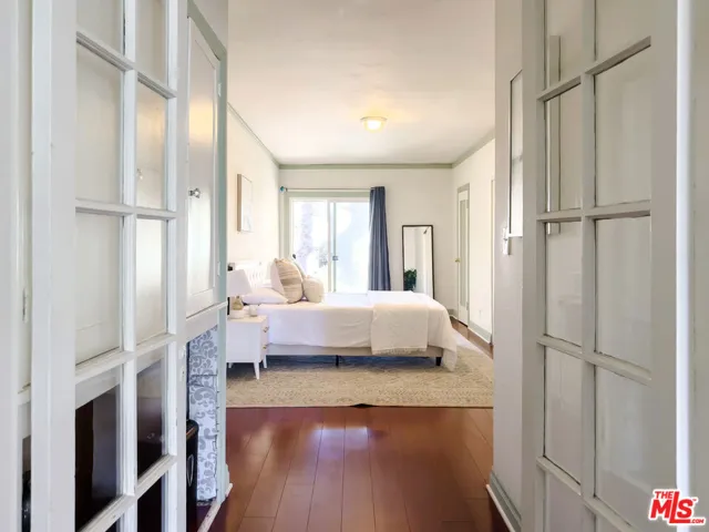 3857 2nd Avenue, Los Angeles, California 90008