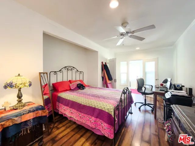 3857 2nd Avenue, Los Angeles, California 90008