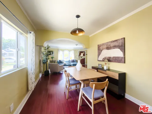 3857 2nd Avenue, Los Angeles, California 90008