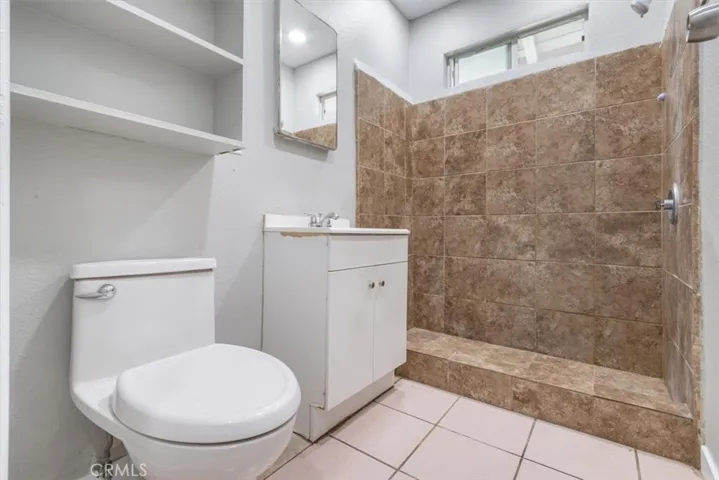 146 W 81st, Los Angeles, California 90003