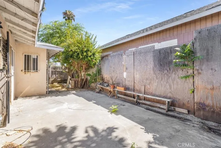 VACANT 1 BED UNIT
