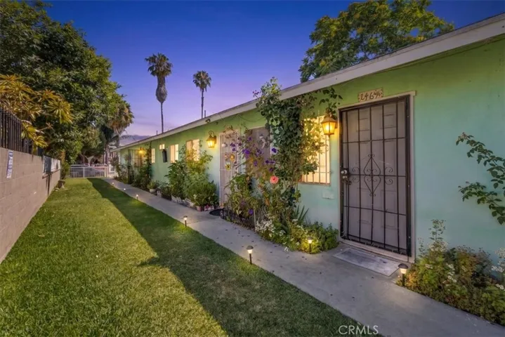 146 W 81st, Los Angeles, California 90003