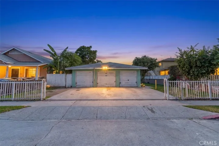 146 W 81st, Los Angeles, California 90003