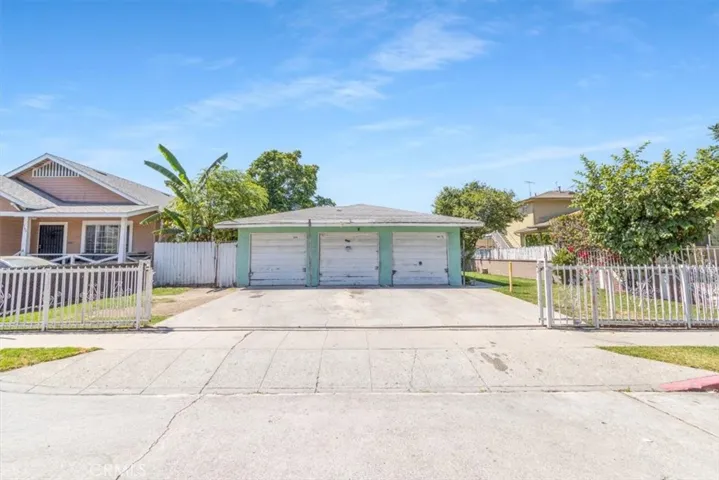 146 W 81st, Los Angeles, California 90003