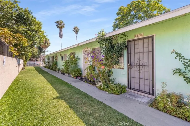 146 W 81st, Los Angeles, California 90003