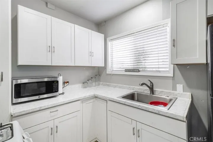 146 W 81st, Los Angeles, California 90003