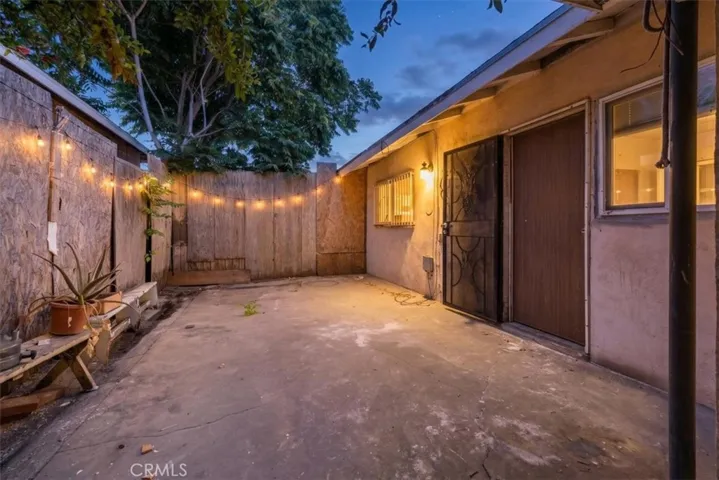 146 W 81st, Los Angeles, California 90003