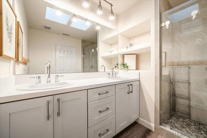 4250 Clearview Dr, Carlsbad, California 92008