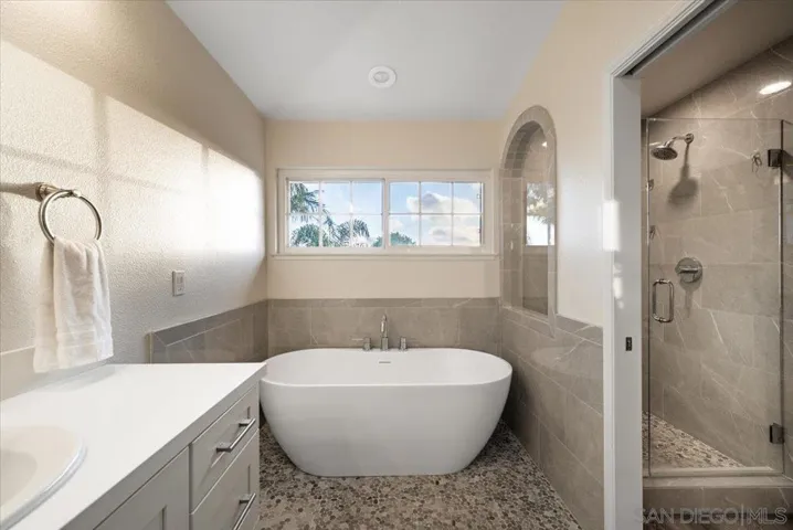 4250 Clearview Dr, Carlsbad, California 92008