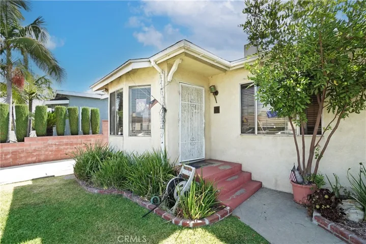 2458 Gaspar Avenue, Commerce, California 90040