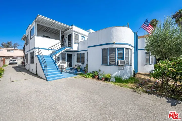 2629 S Garth Avenue, Los Angeles, California 90034