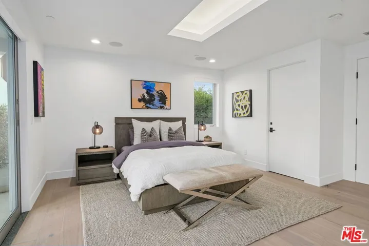 1500 Viewsite Terrace, Los Angeles, California 90069