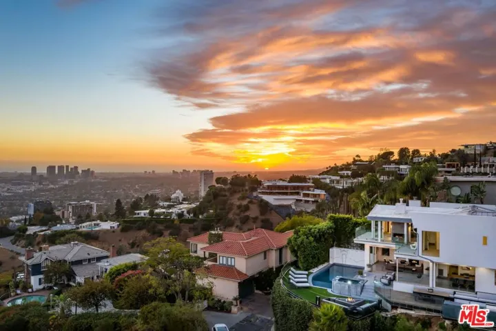 1500 Viewsite Terrace, Los Angeles, California 90069
