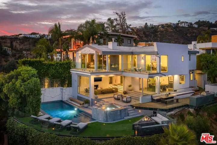 1500 Viewsite Terrace, Los Angeles, California 90069