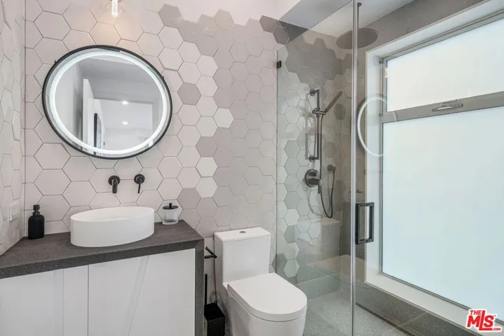 1500 Viewsite Terrace, Los Angeles, California 90069