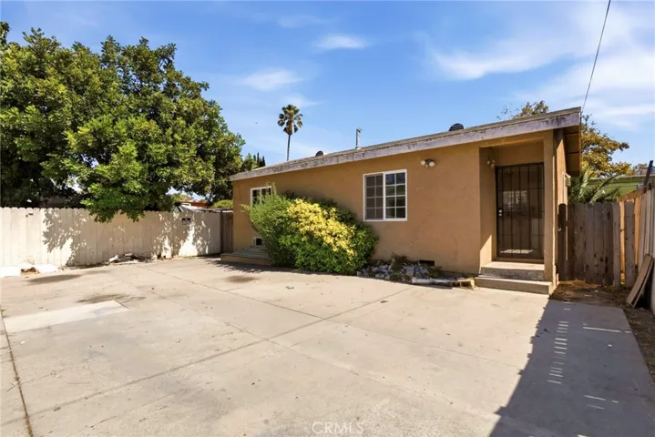 652 W 87th, Los Angeles, California 90044