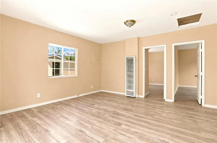 652 W 87th, Los Angeles, California 90044