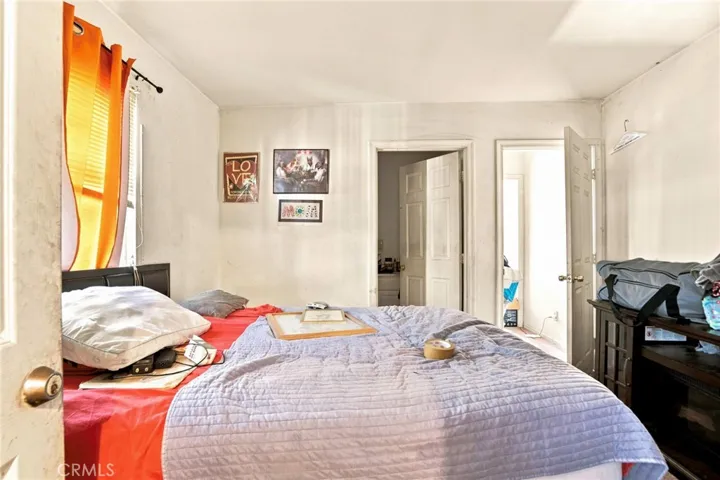 652 W 87th, Los Angeles, California 90044