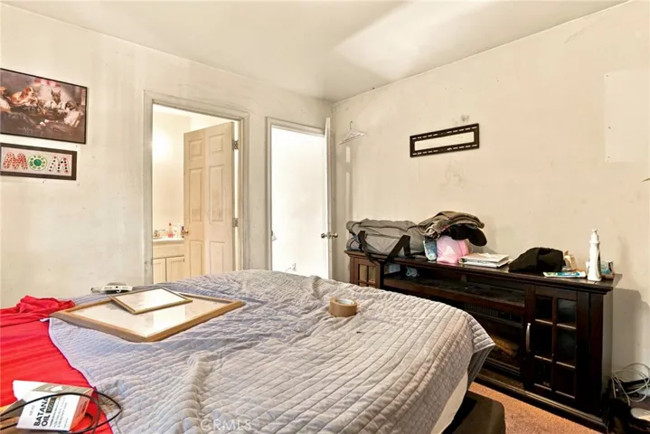 652 W 87th, Los Angeles, California 90044