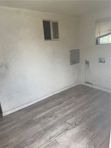 652 W 87th, Los Angeles, California 90044