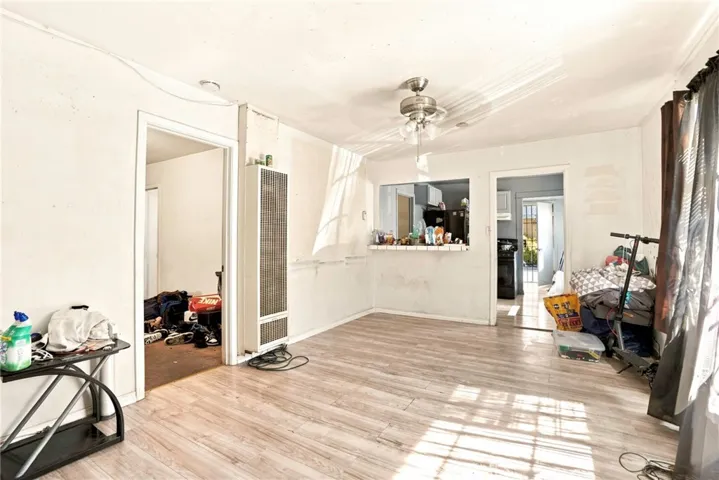 652 W 87th, Los Angeles, California 90044