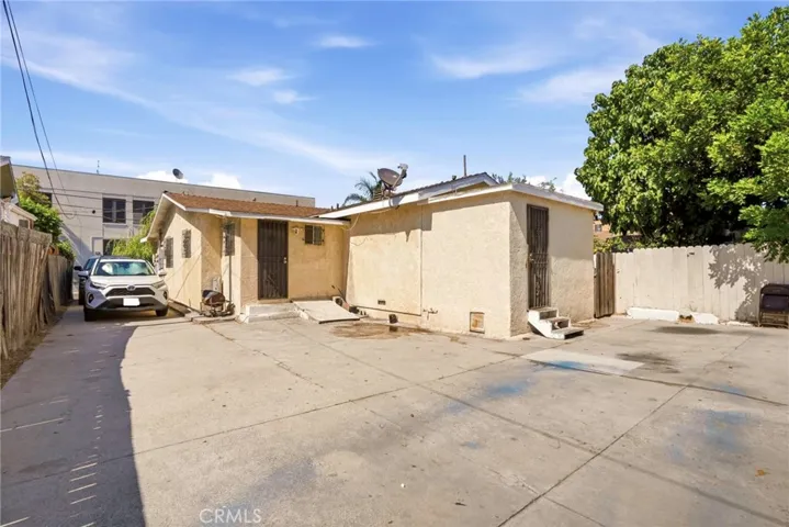 652 W 87th, Los Angeles, California 90044