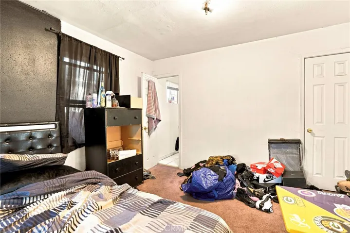 652 W 87th, Los Angeles, California 90044