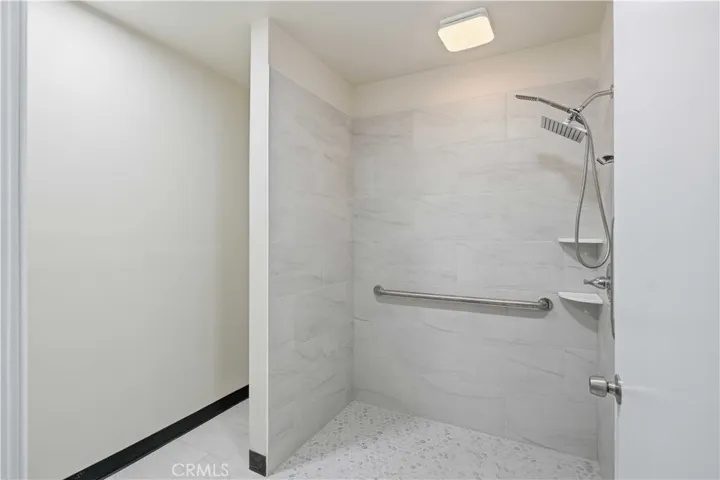 2140 E Palmdale Boulevard L, Palmdale, California 93550