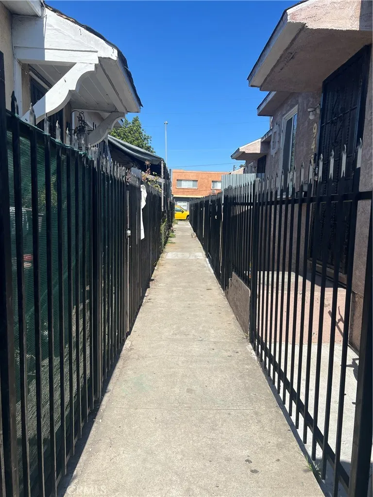 9435 S Western, Los Angeles, California 90047 — photo 5