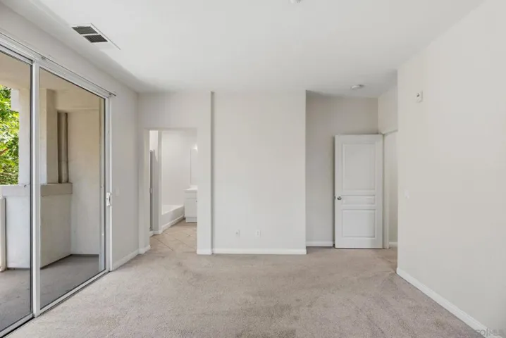 750 Harbor Cliff 105, Oceanside, California 92054