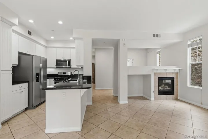 750 Harbor Cliff 105, Oceanside, California 92054