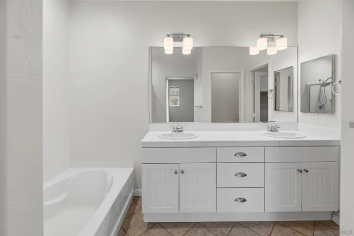 750 Harbor Cliff 105, Oceanside, California 92054