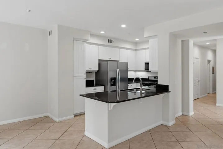750 Harbor Cliff 105, Oceanside, California 92054