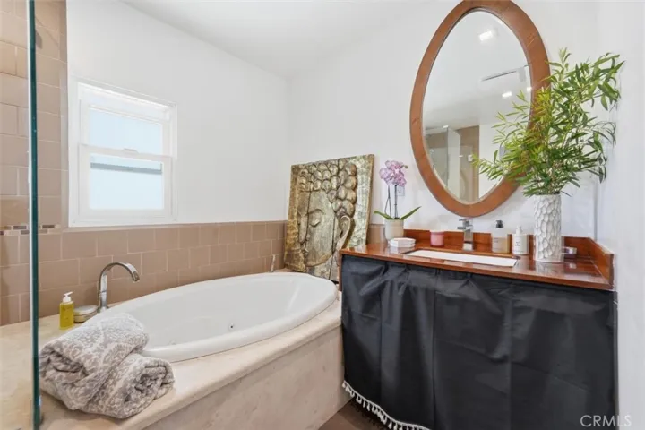 701 Manhattan Avenue, Hermosa Beach, California 90254