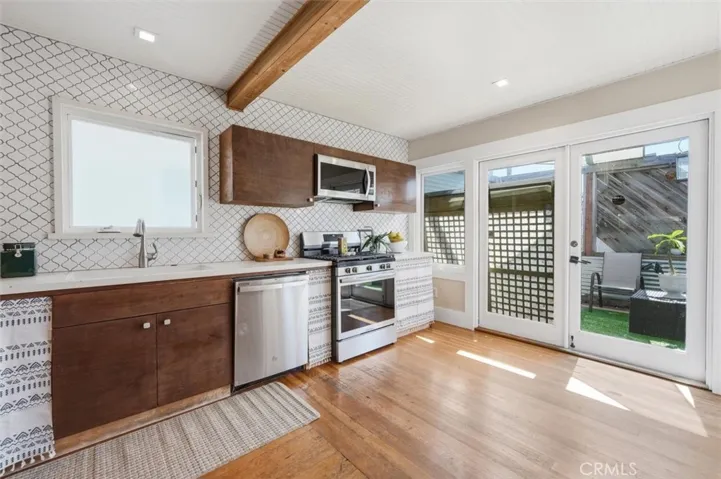 701 Manhattan Avenue, Hermosa Beach, California 90254