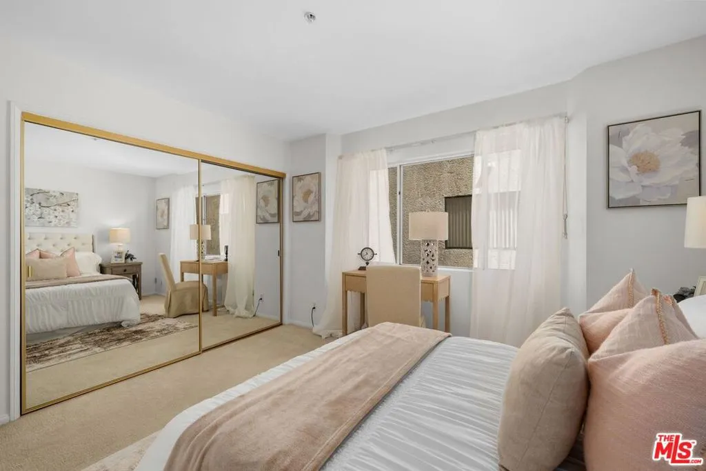 Second bedroom