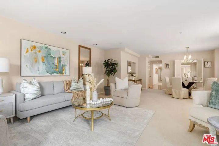 Spacious Living/Dining
