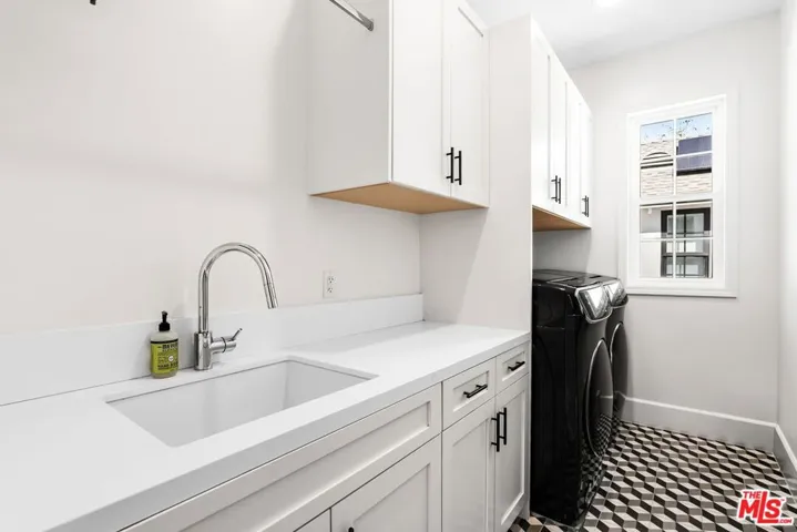 11380 Waterford St, Los Angeles, California 90049