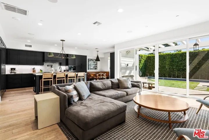 11380 Waterford St, Los Angeles, California 90049
