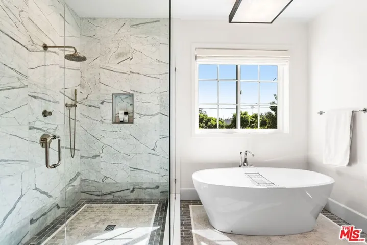 11380 Waterford St, Los Angeles, California 90049
