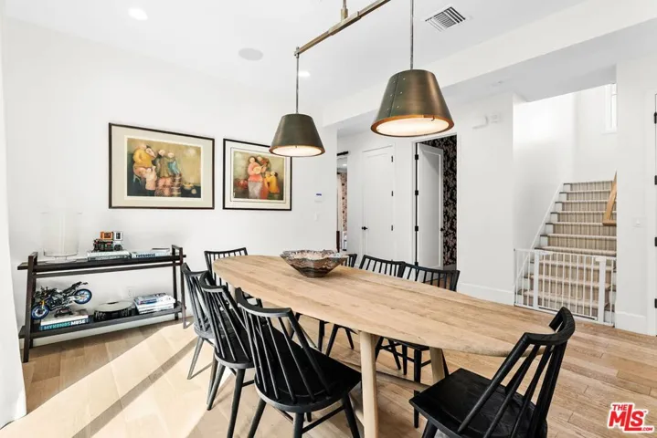 11380 Waterford St, Los Angeles, California 90049