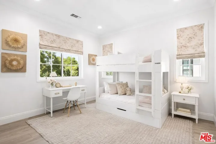 11380 Waterford St, Los Angeles, California 90049