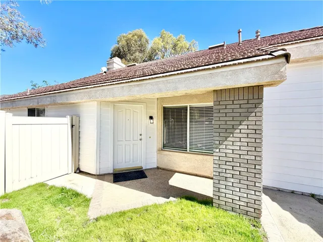 22988 Joaquin Ridge Drive, Murrieta, California 92562
