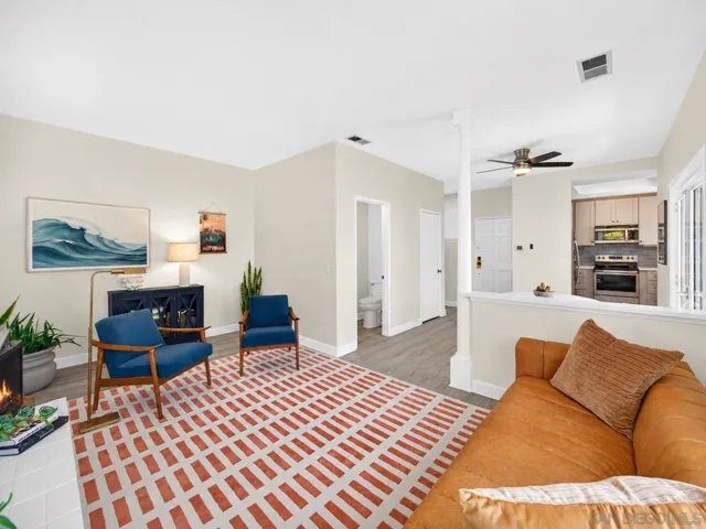 4204 3rd 7, San Diego, California 92103