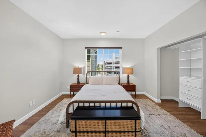 4204 3rd 7, San Diego, California 92103