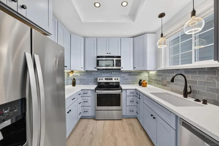 4204 3rd 7, San Diego, California 92103