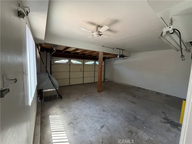 2 car garage

