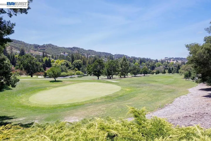 2520 Ptarmigan 1, Walnut Creek, California 94595