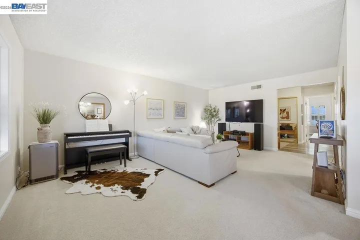 2520 Ptarmigan 1, Walnut Creek, California 94595