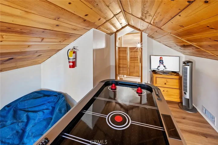39023 Waterview, Big Bear Lake, California 92315